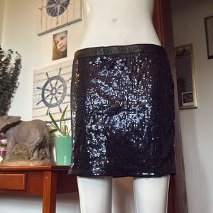 Divided by H&M Black and silver Las Vegas skirt size medium. Super sequin